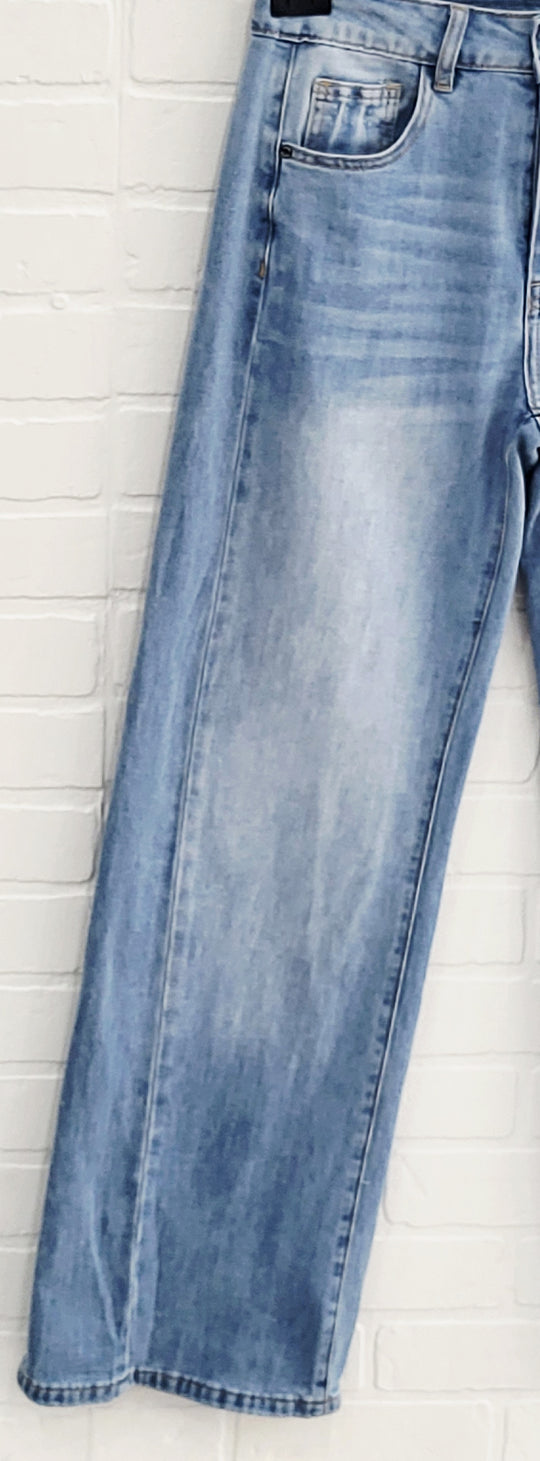 3D Stright Leg Light Denim Jeans