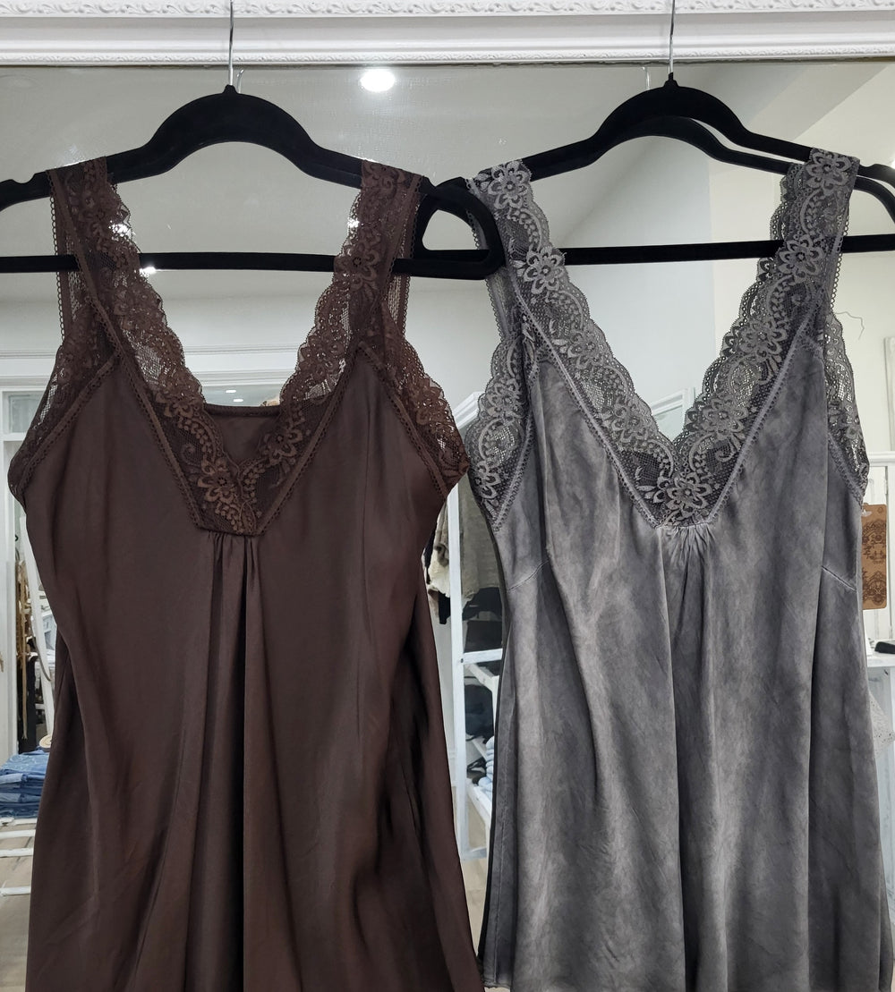Sleevless Satin Top
