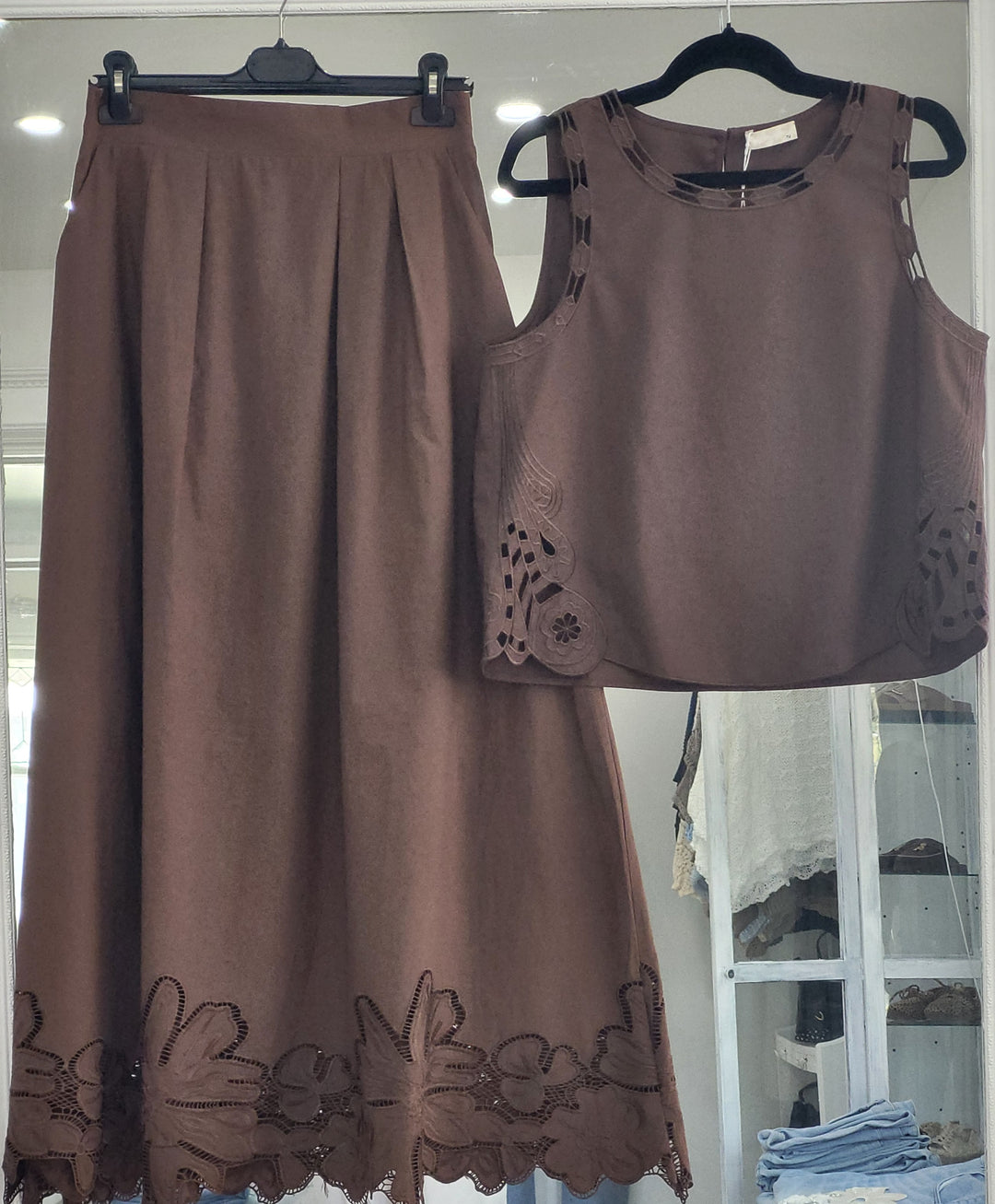 Venice Cocoa Lace Hem Set