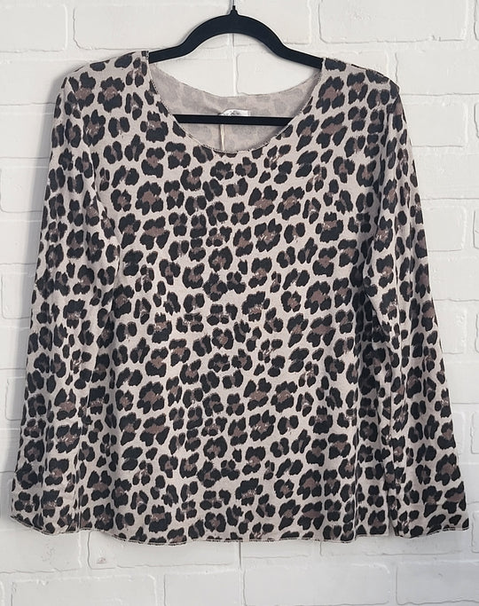 Ava-Chitta Pullover