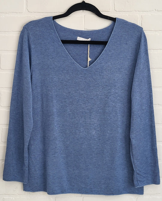 Ava-V-Basic Top