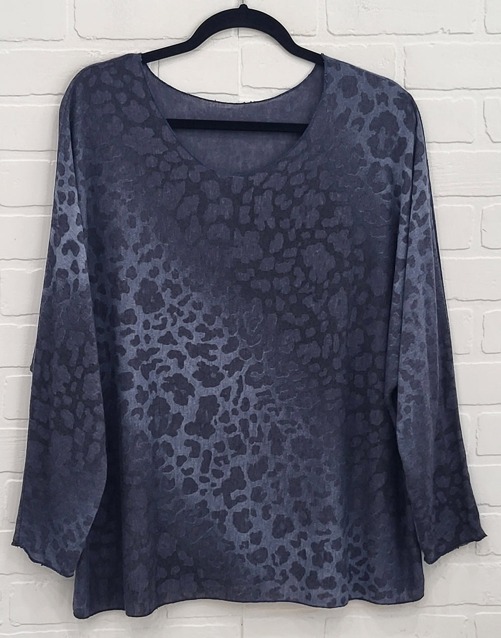 2- in-1 Layered Shirt Top