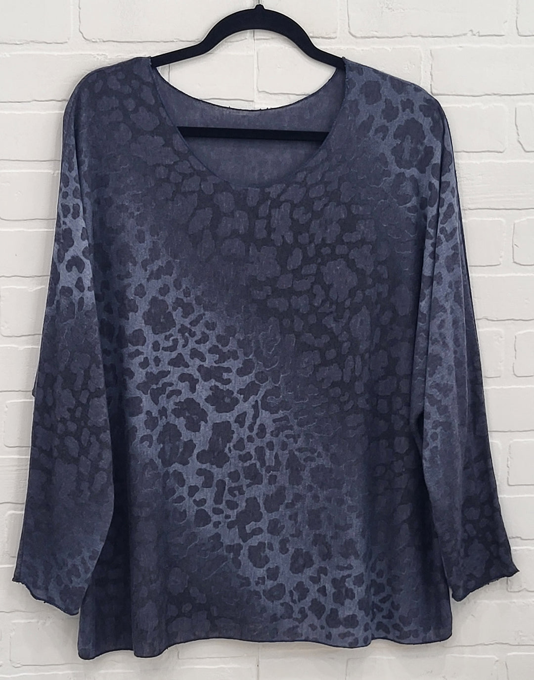 2- in-1 Layered Shirt Top