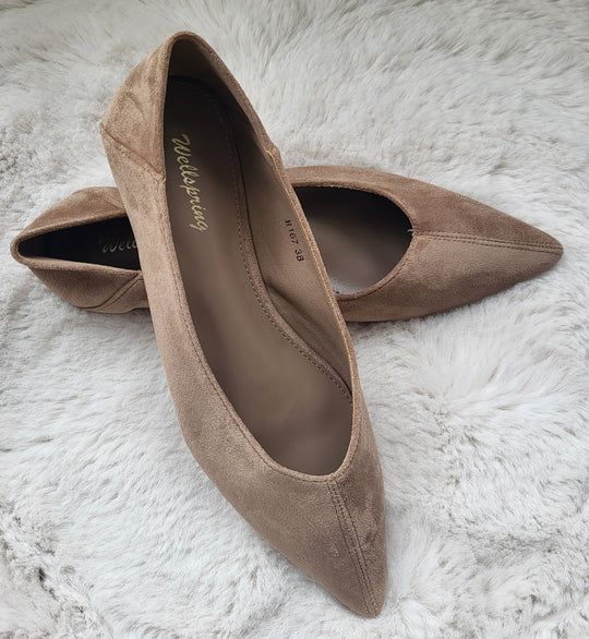 Pointed Flats