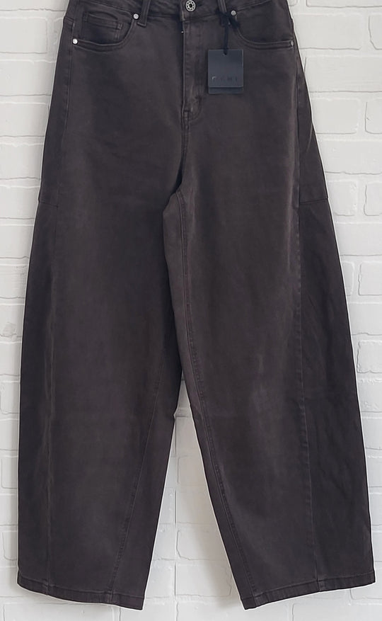 Ormi Relaxed Barrel Denim