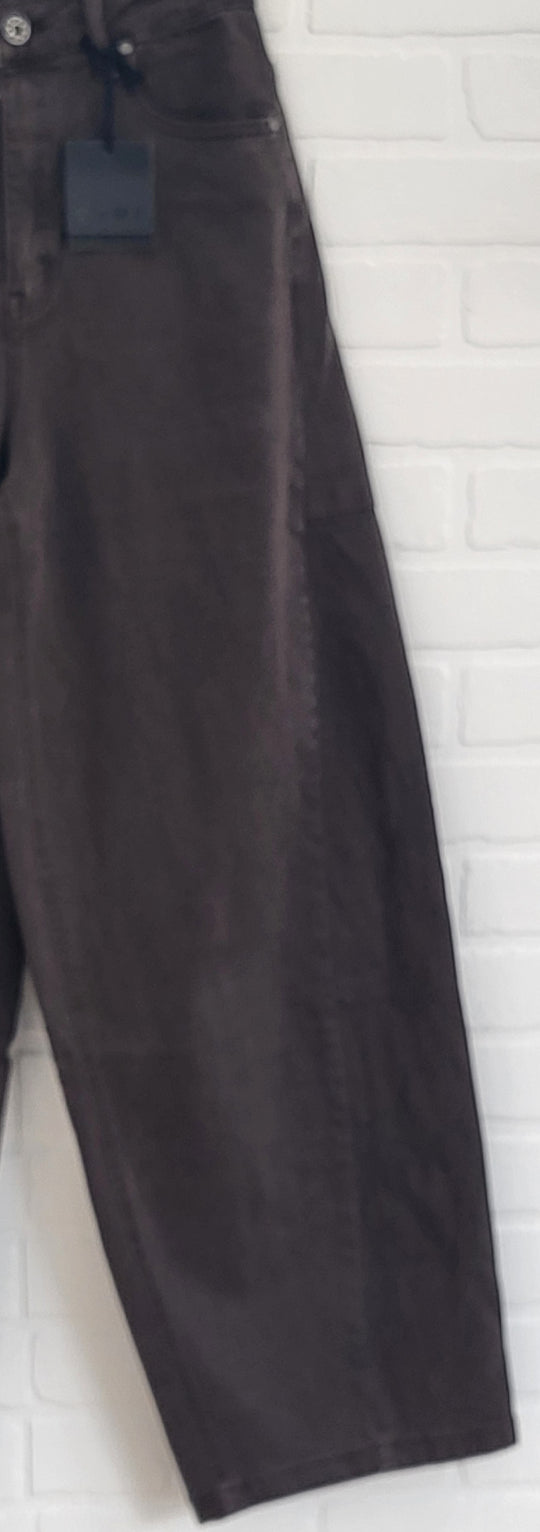 Ormi Relaxed Barrel Denim