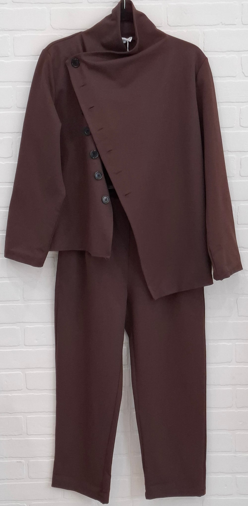 Evelyn Asymmetric Button Set