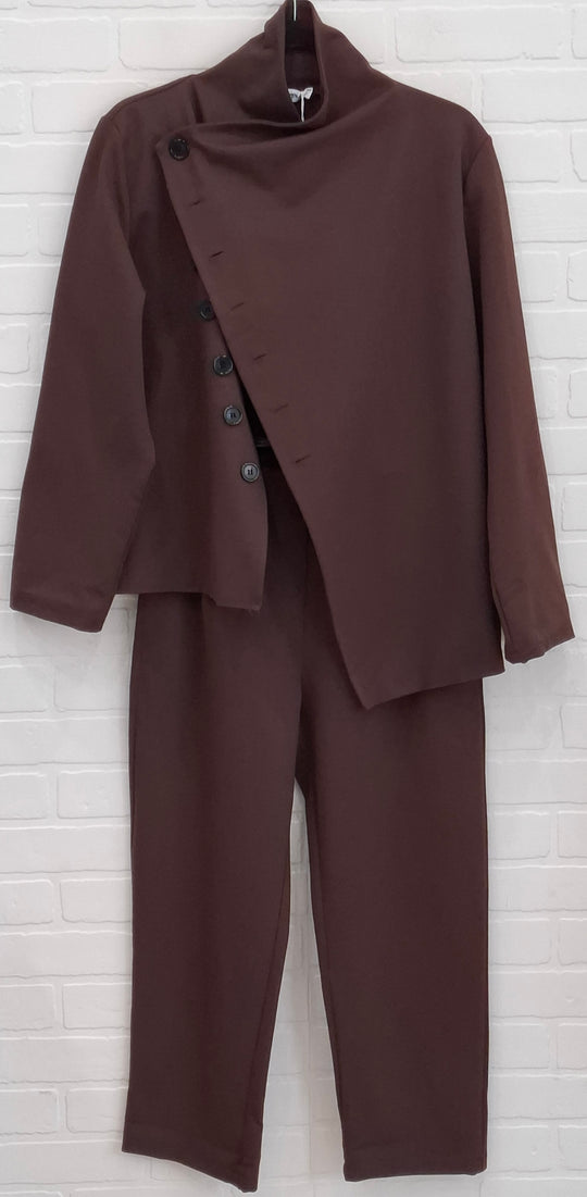 Evelyn Asymmetric Button Set