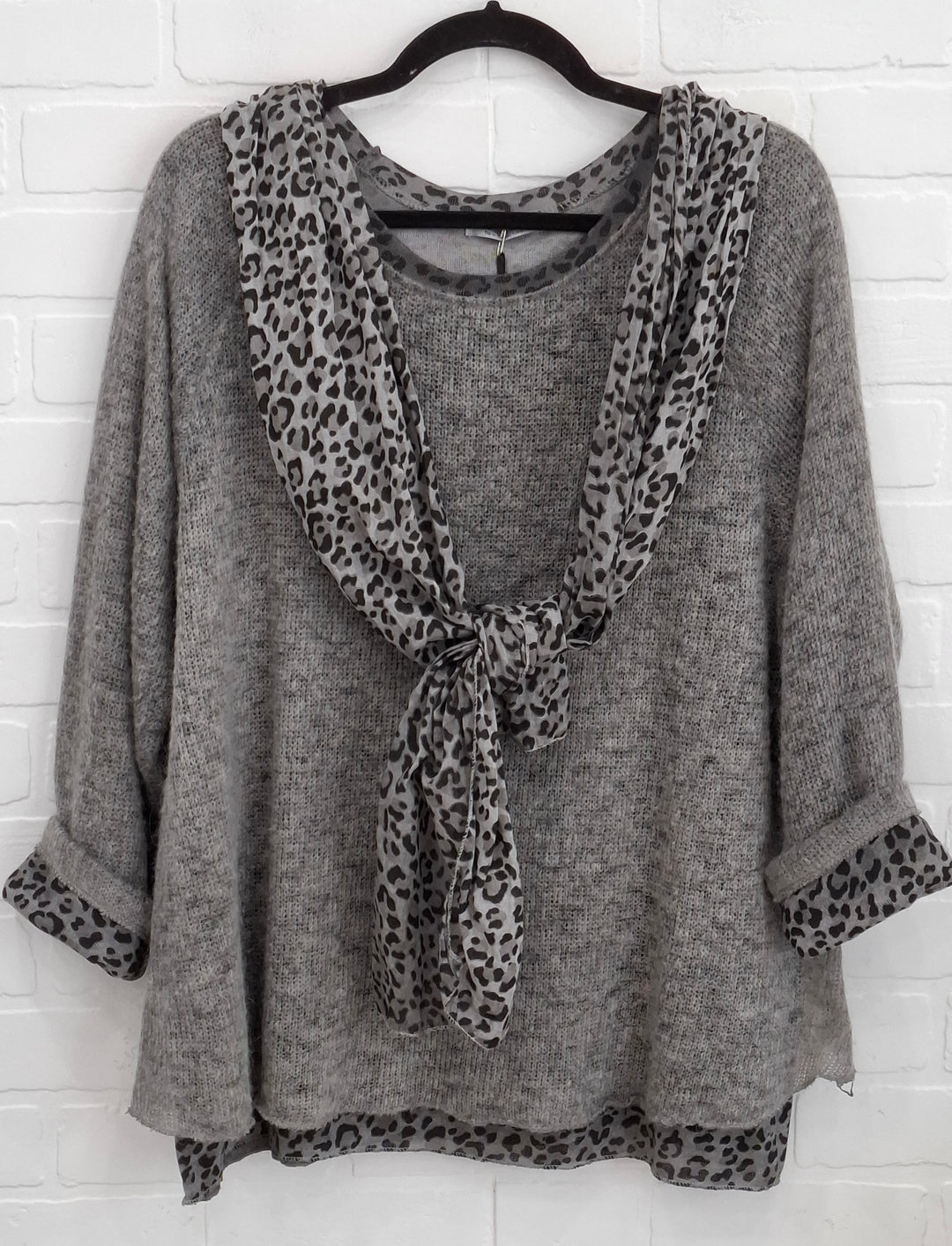 Artemo Sweater with Scarf