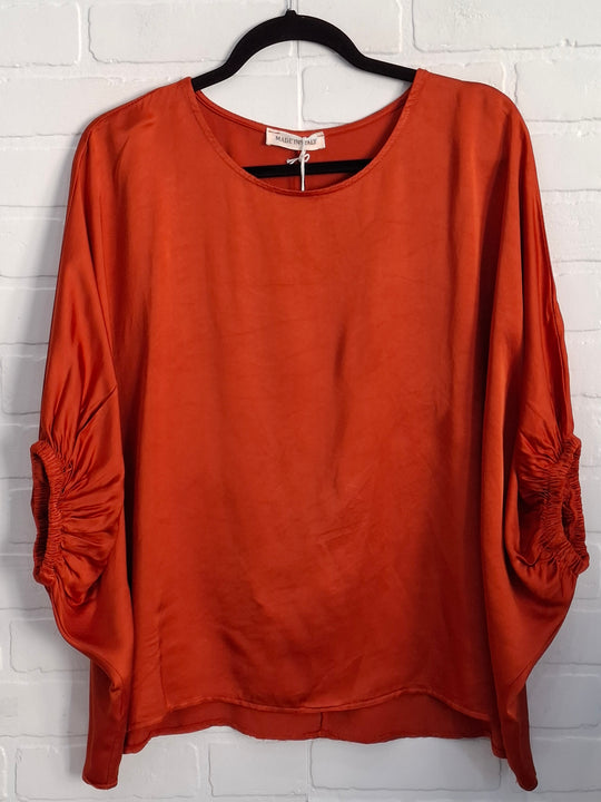 La Vie Satin oversized Top