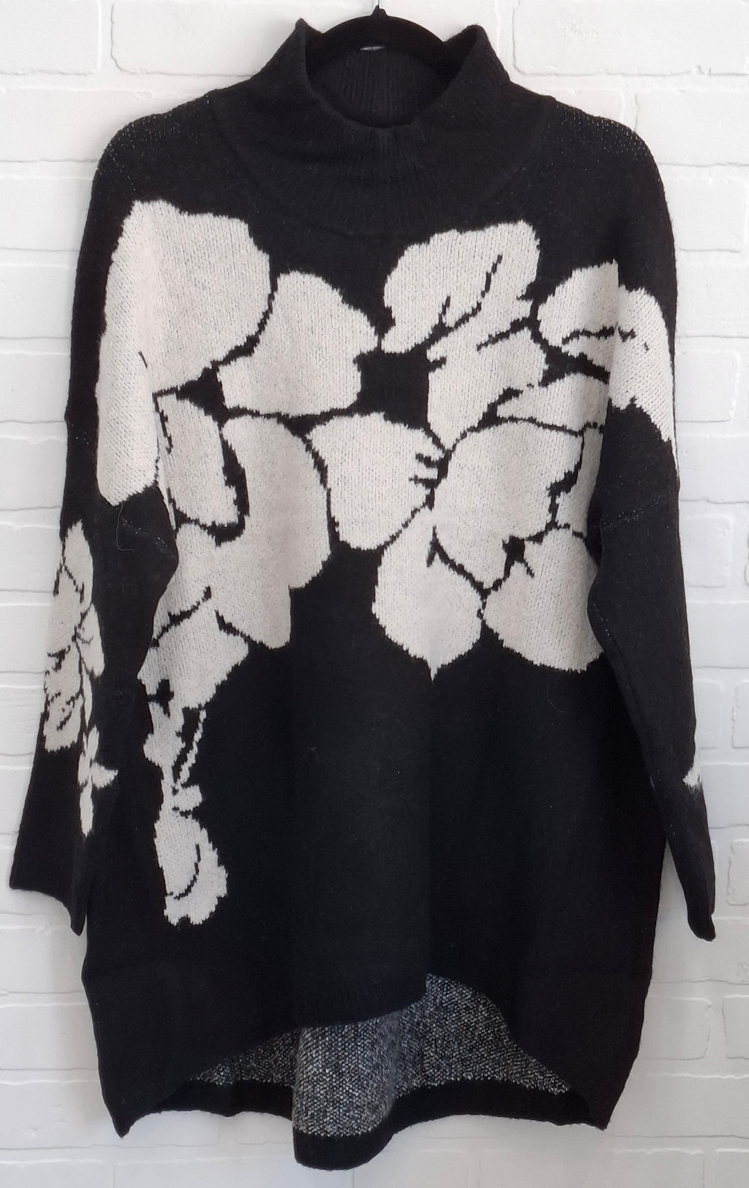 Moewy High-Low Sweater