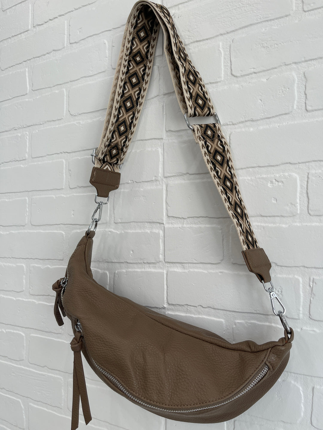 Melissa Medium Crossbody Bag