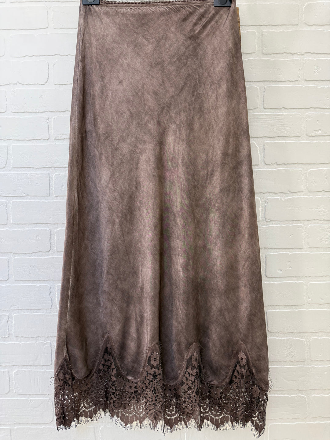 Veloura Lace Satin Set