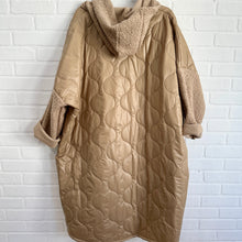Load image into Gallery viewer, Roxy Quilted Jacket
