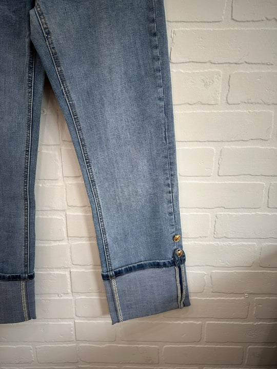 Monday Premium Cuff Jeans