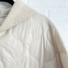 Load image into Gallery viewer, Roxy Quilted Jacket
