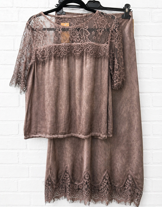 Veloura Lace Satin Set