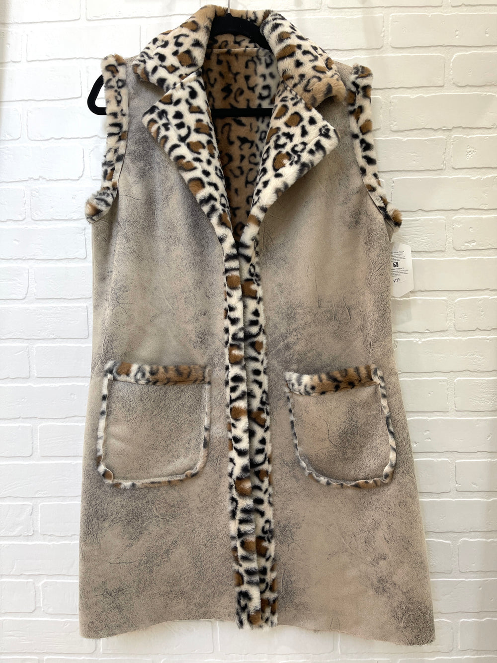 Leopard print reversible Vest