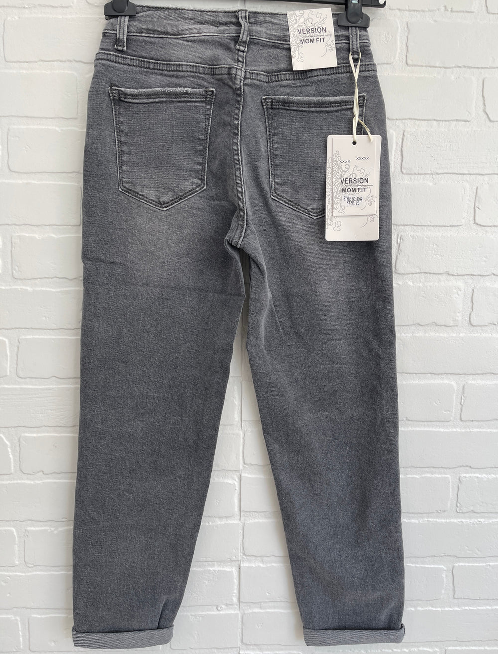 Version Grey Mom Fit Jeans