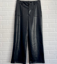 Load image into Gallery viewer, Felicia leather pants
