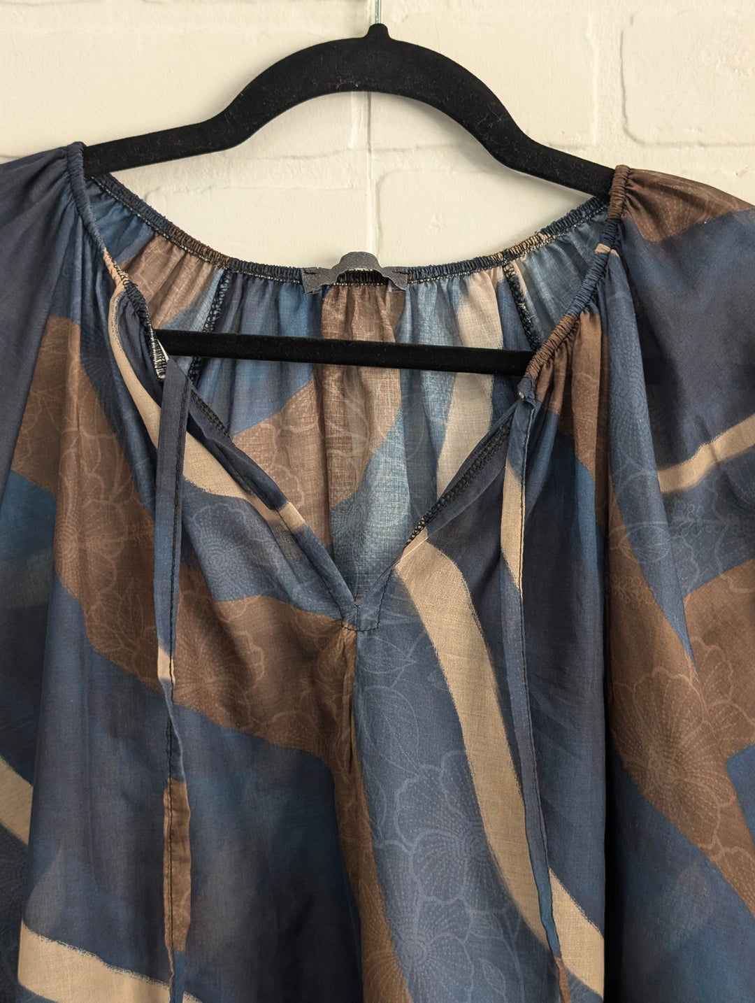 Abstract Wave Print Boho Blouse