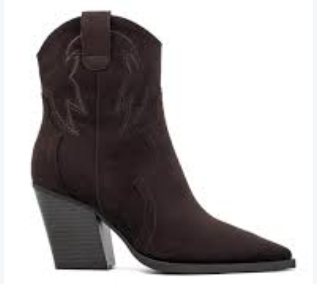 Ankle Cowboys Boots