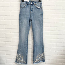 Load image into Gallery viewer, Cher Jeans
