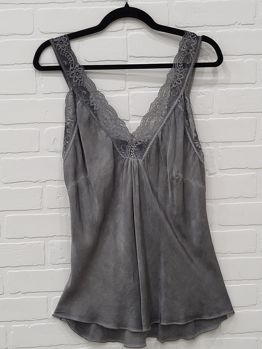 Sleevless Satin Top