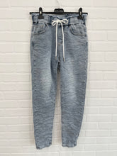 Load image into Gallery viewer, Itamaska Frayed Waist Jean Joggers
