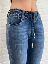 Load image into Gallery viewer, Cudi Jeans
