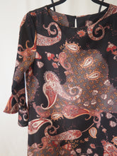 Charger l&#39;image dans la galerie, Paisley Dress
