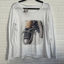 Load image into Gallery viewer, Casual White tee
