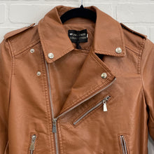 Load image into Gallery viewer, Edgy leather jacket
