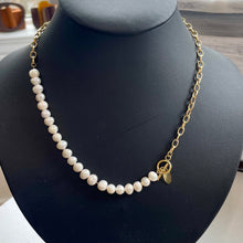 Load image into Gallery viewer, Rony Necklace
