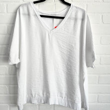 Load image into Gallery viewer, Classic  V-Neck Top
