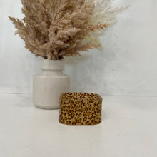 Load image into Gallery viewer, Thick Square Leopard Print Bracelet
